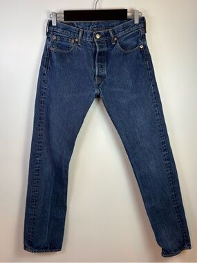 Levi’s Men’s Medium Wash Blue 501 Original Fit Jeans Size 30x32, Button Fly